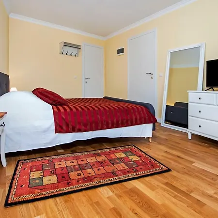 Adriatic Royal Sea View Apartment *