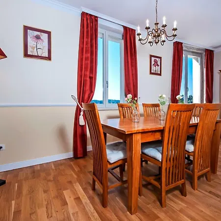 Adriatic Royal Sea View Apartment