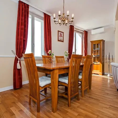 Adriatic Royal Sea View Apartment
